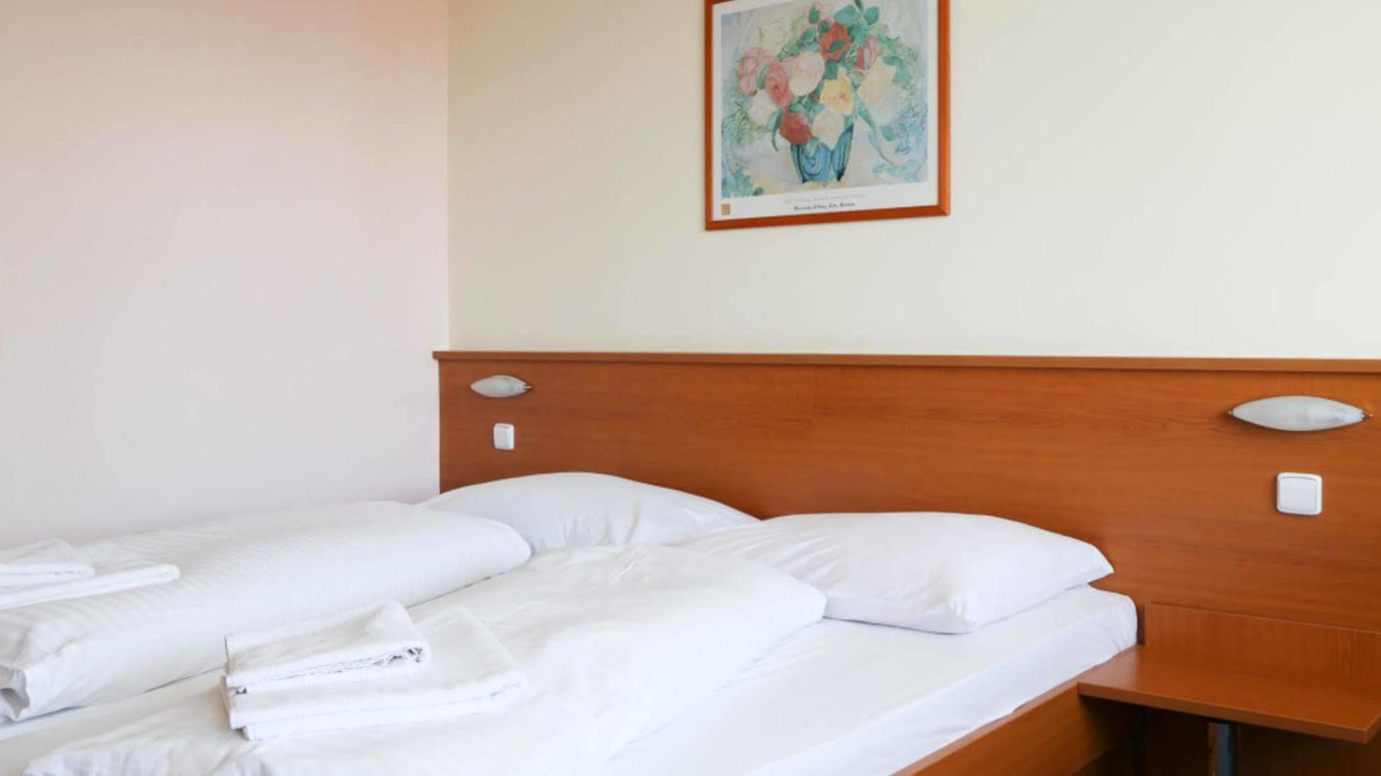 Hotel Rysy Tatranska Strba Buitenkant foto