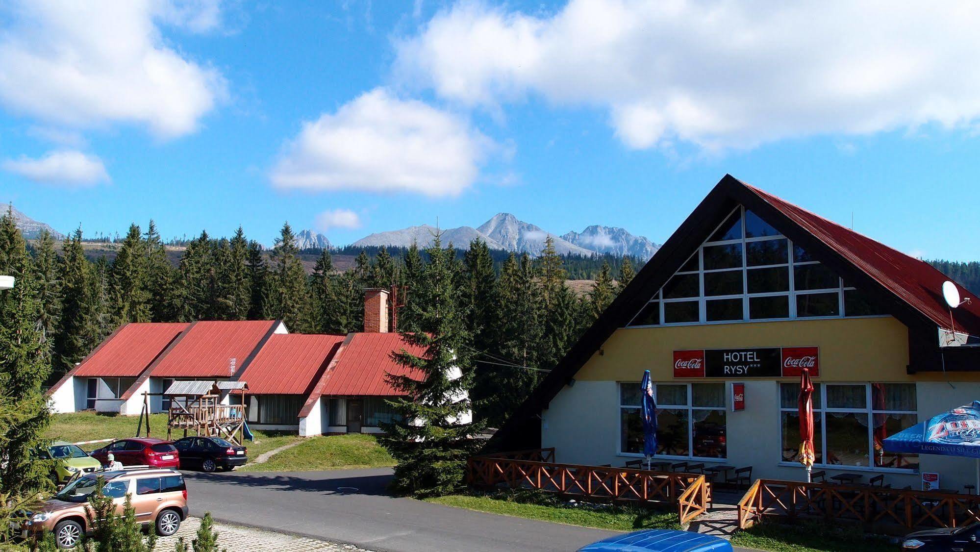 Hotel Rysy Tatranska Strba Buitenkant foto